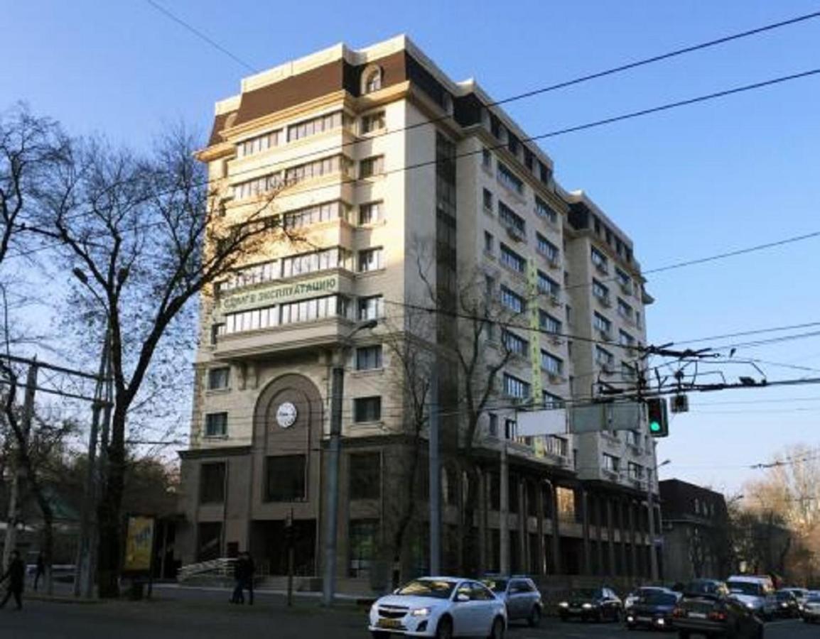 Уютная 2-Комнатная Квартира В Центре Г. Алматы מראה חיצוני תמונה